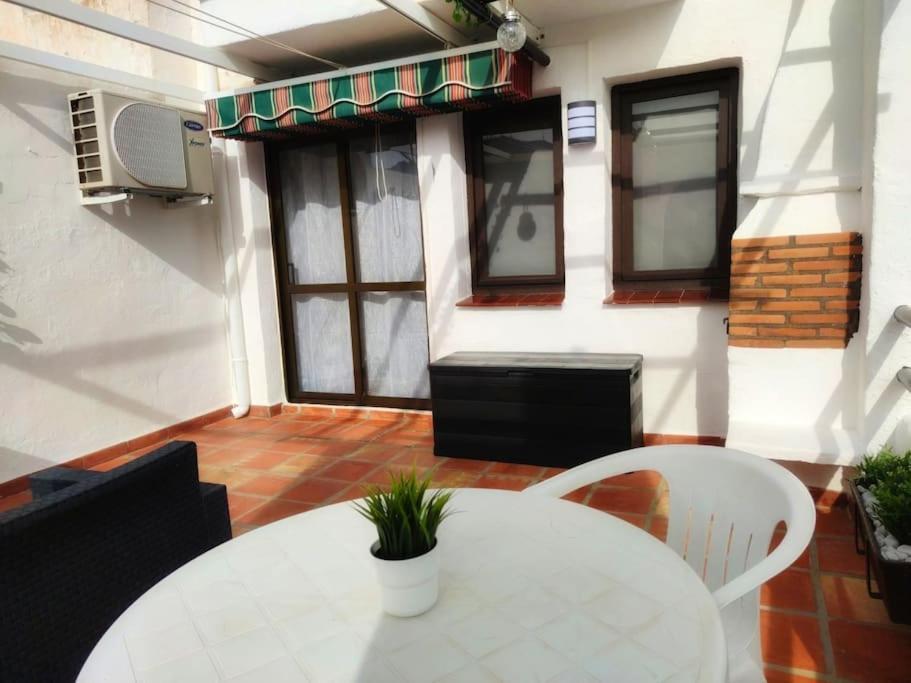 Apartamento Maika Benalsun Pueblo Evita เบนัลมาเดนา ภายนอก รูปภาพ