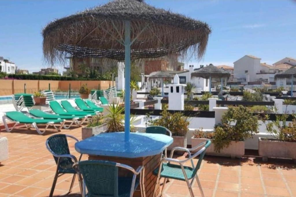 Apartamento Maika Benalsun Pueblo Evita เบนัลมาเดนา ภายนอก รูปภาพ