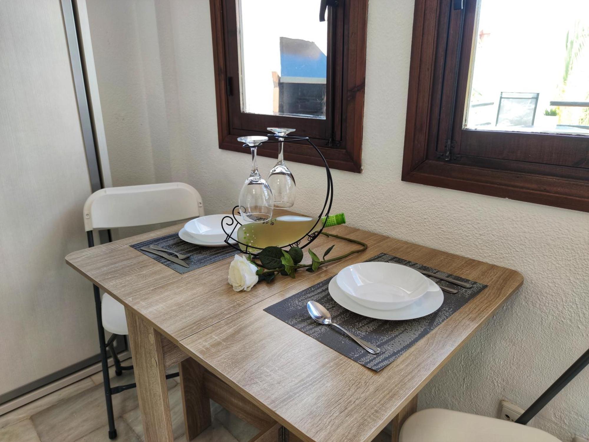 Apartamento Maika Benalsun Pueblo Evita เบนัลมาเดนา ภายนอก รูปภาพ